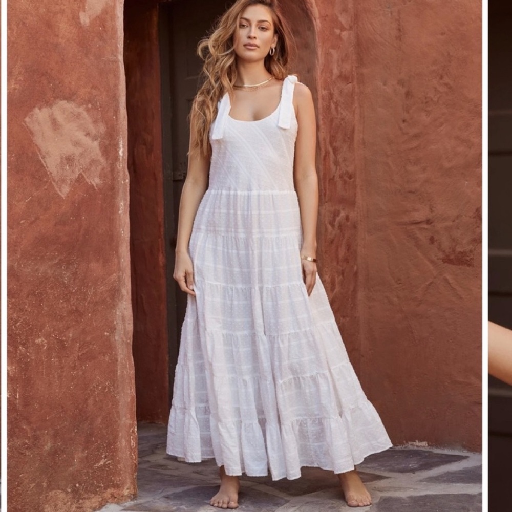 Vici DESERT EDGE COTTON SWISS DOT TIERED MAXI DRESS